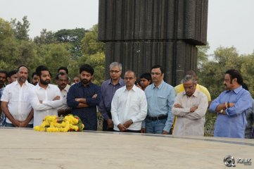 NTR Family Visit to NTR Ghat 2016